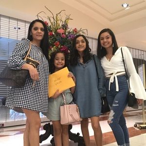 Meet your Posher, Karina